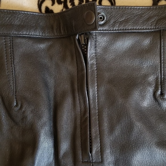 Genuine leather basic black mini/midi skirt - Picture 3 of 5